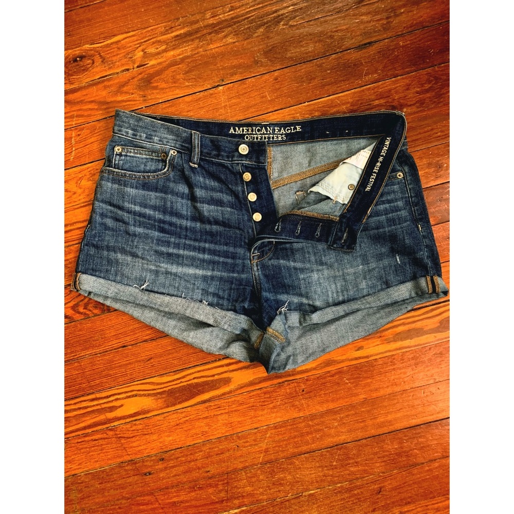 American Eagle High Rise Festival Shortie